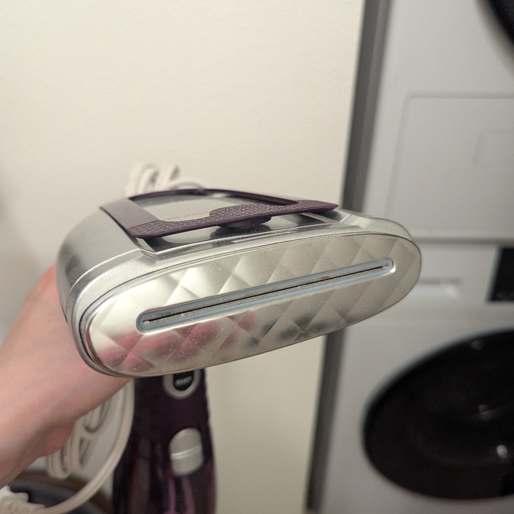 Conair Purple Handheld Garment Steamer - Picture 4 of 5